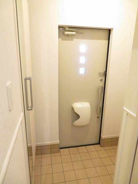 パレスナオの玄関写真