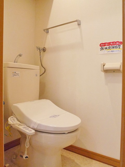 トイレ　ウォシュレット設置済みです！