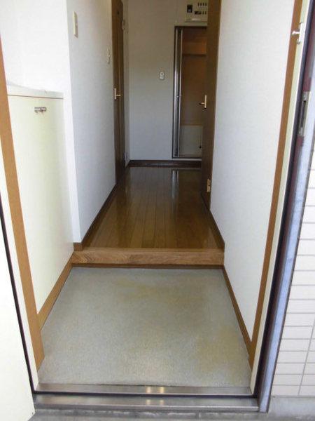 グランドビレッジの玄関写真
