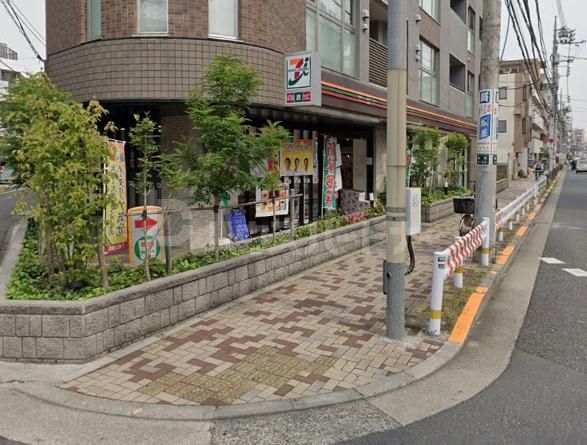 コンビニ　セブンイレブン練馬豊島園通り店（コンビニ）まで260m