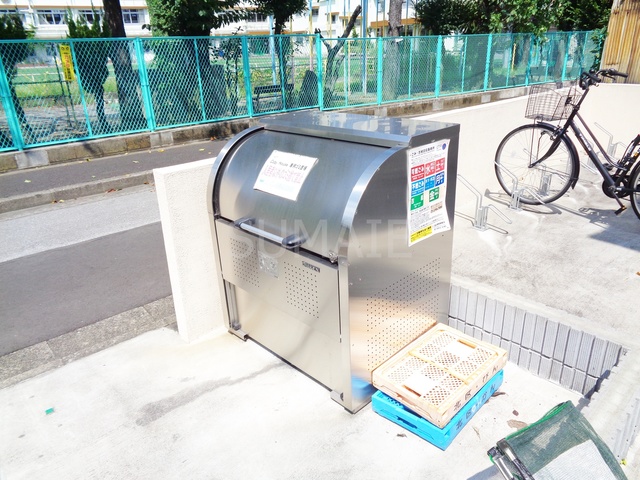 その他共有部分　ゴミ置き場☆