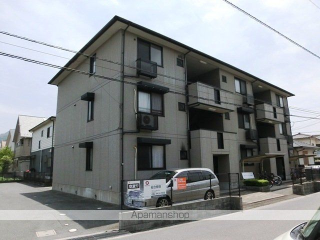 ＪＲ山陽本線 五日市駅 バス乗車時間：14分 最寄りバス停で下車 徒歩5分 築27年