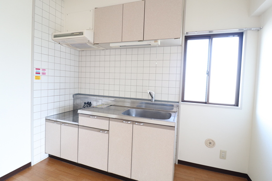 キッチン　※別のお部屋の写真です。