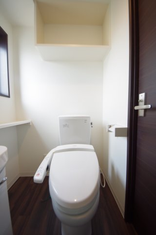 トイレ　別部屋参考写真