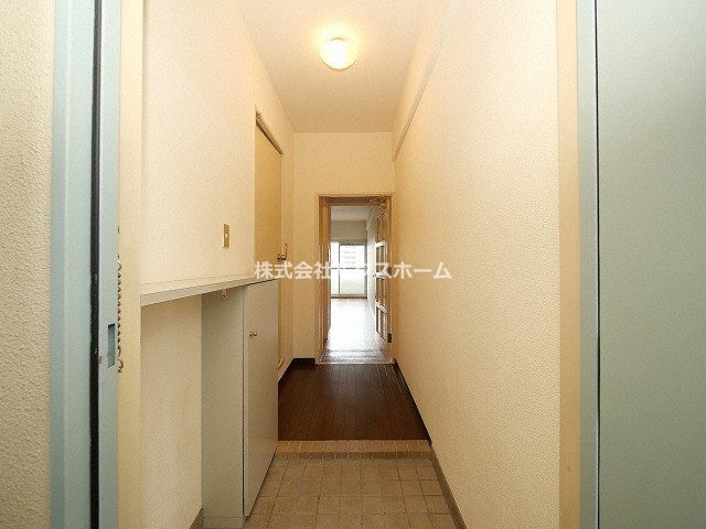 玄関　ゆったりとした玄関です