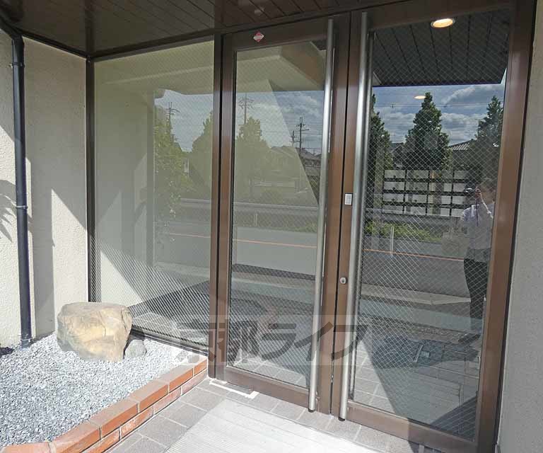 その他共有部分　通りに面しています。