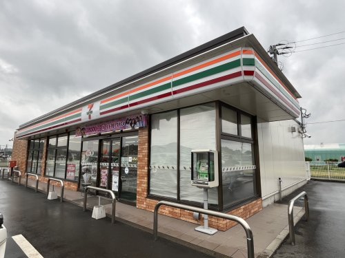 コンビニ　セブンイレブン白河久田野店（コンビニ）まで871m