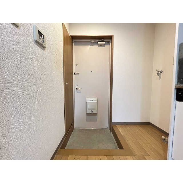 玄関　シューズＢＯＸあり