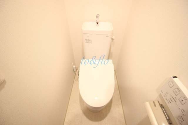東急東横線 元住吉駅 徒歩12分 5階建 築2年のトイレ写真