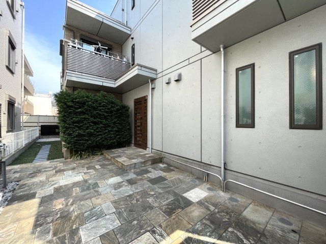 エントランス　毎日通るエントランス♪
