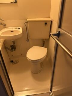 ＪＲ総武線 新小岩駅 徒歩6分 7階建 築39年のトイレ写真