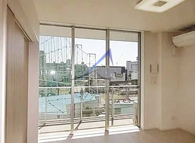 木場レジデンスの居間写真