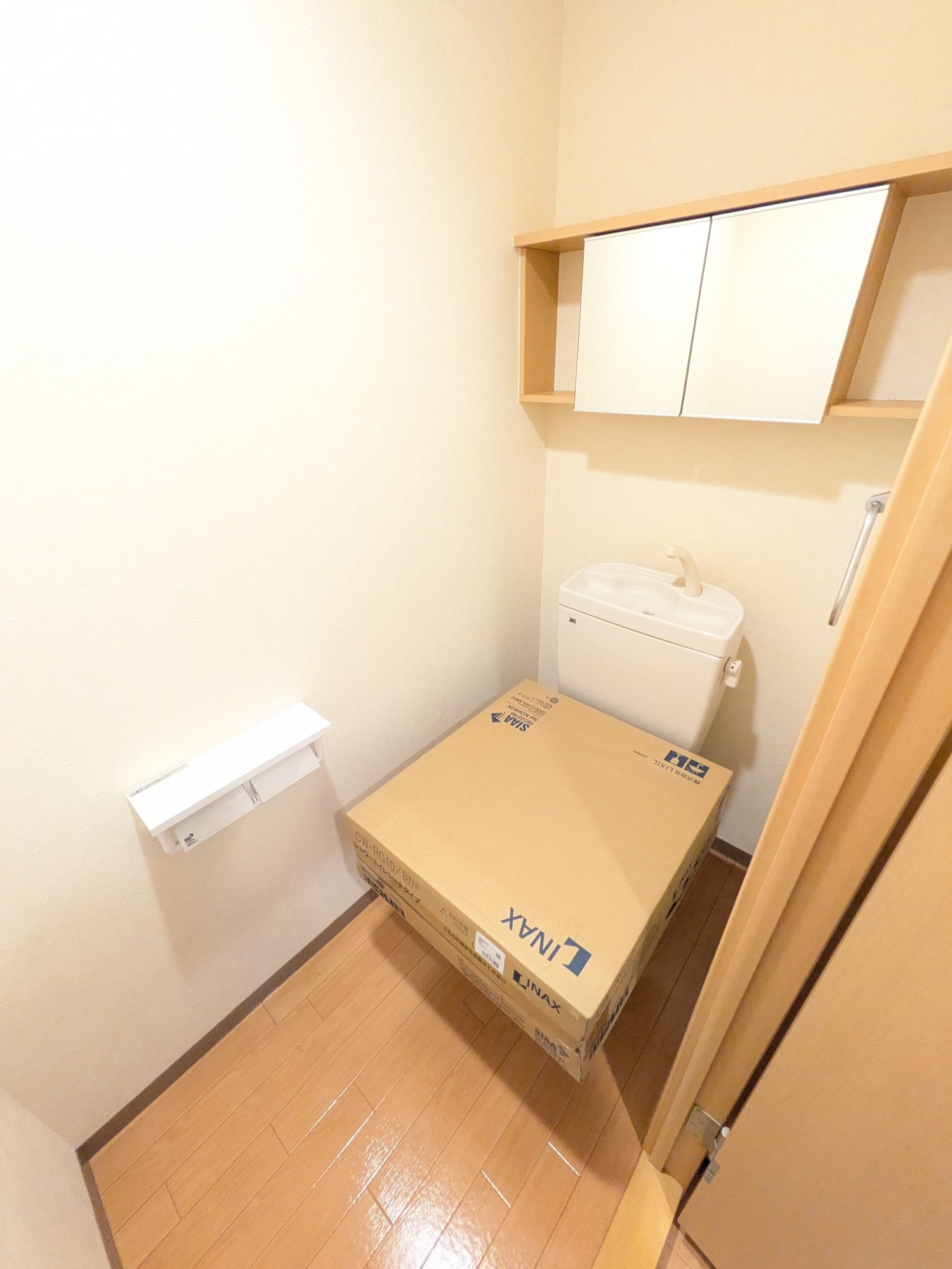 ＪＲ山陽本線 新下関駅 徒歩14分 2階建 築17年のトイレ写真