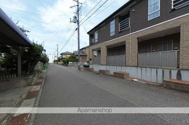 その他　前面道路（その他）まで0m