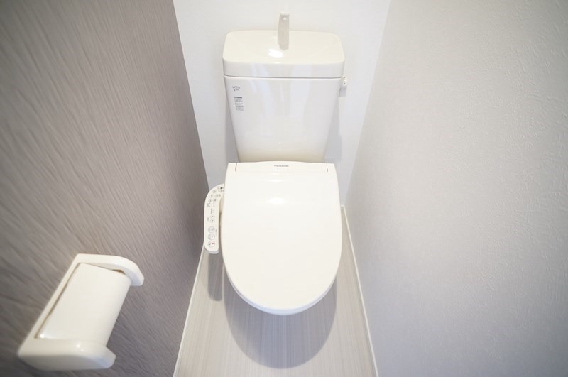 ＪＲ鹿児島本線 吉塚駅 徒歩5分 2階建 築12年のトイレ写真