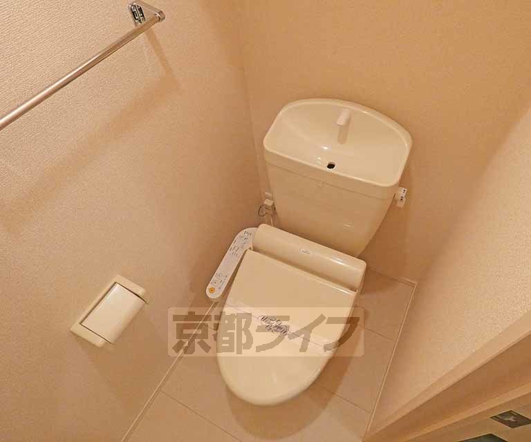 トイレ　ウォシュレット付きです！