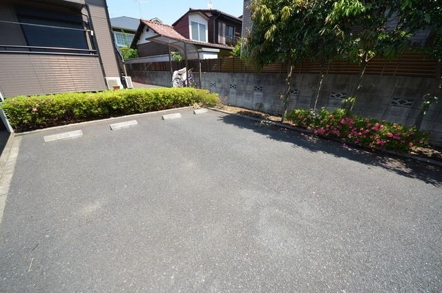 駐車場　☆敷地内駐車場☆