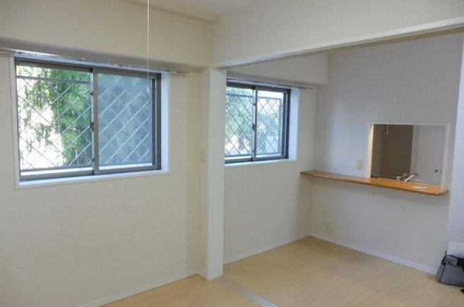居室・リビング　☆明るい居室☆