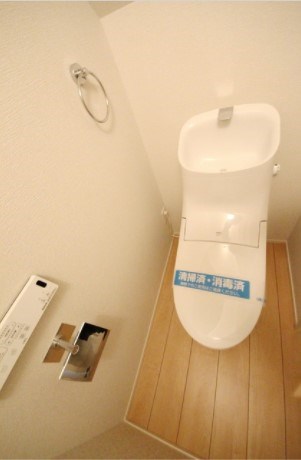 ＪＲ中央線 阿佐ケ谷駅 徒歩6分 2階建 築10年のトイレ写真