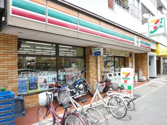 コンビニ　★★セブンイレブン（コンビニ）まで118m