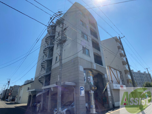 建物外観　札幌市北区北３０条西「ドゥプリエ」