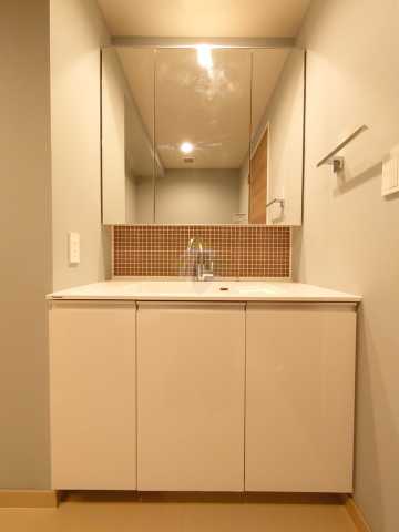 洗面設備　別部屋　参考写真
