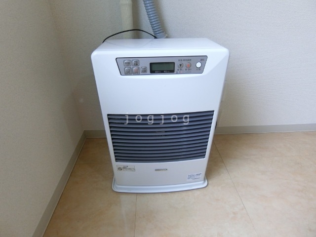 その他設備　冬はあったか灯油ストーブ★