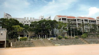 小学校　那覇市立小禄南小学校（小学校）まで1758m