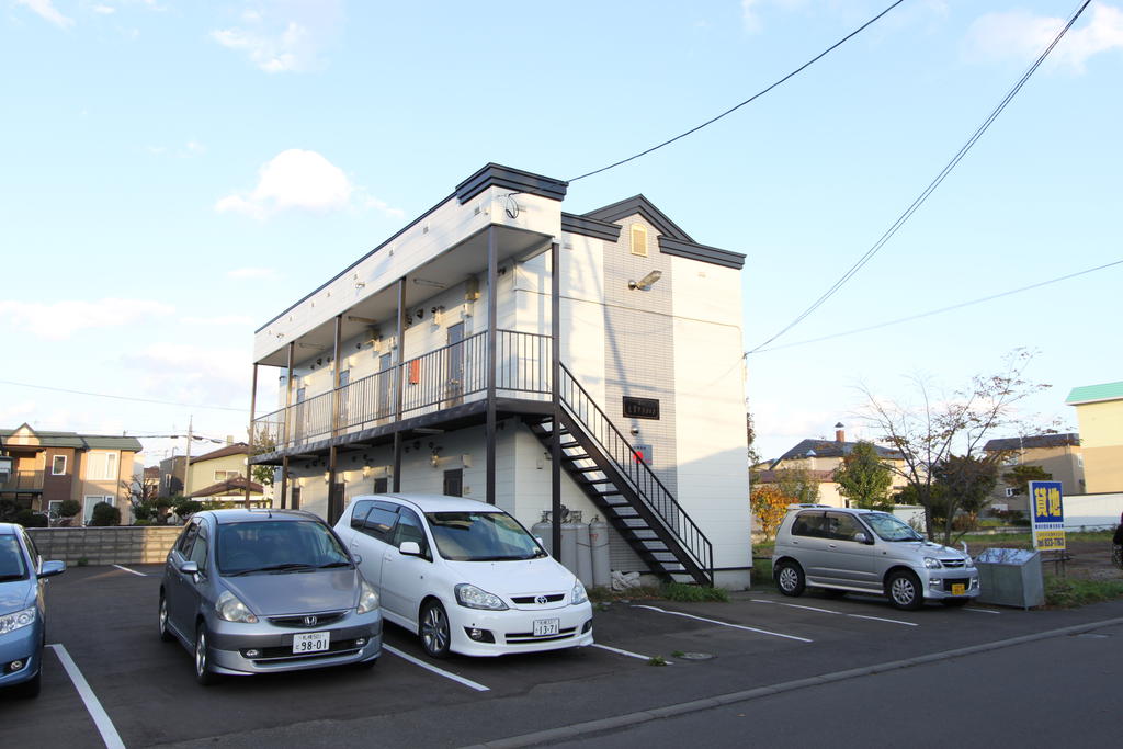 札幌市手稲区前田四条のアパートの建物外観