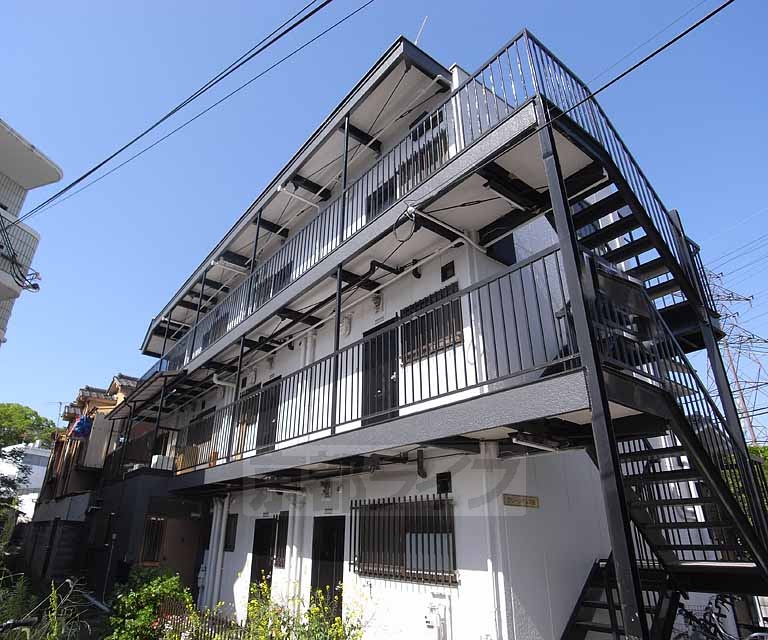 京都市西京区桂浅原町のマンションの建物外観