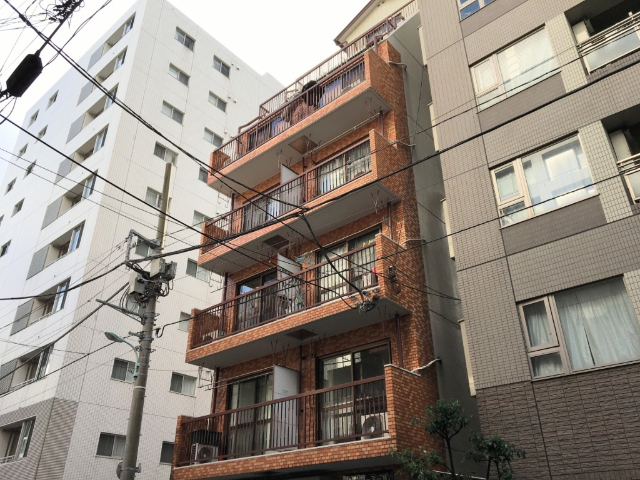 浜町ファミールの建物外観