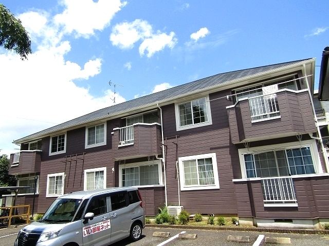 【茂原市長清水のアパートの建物外観】