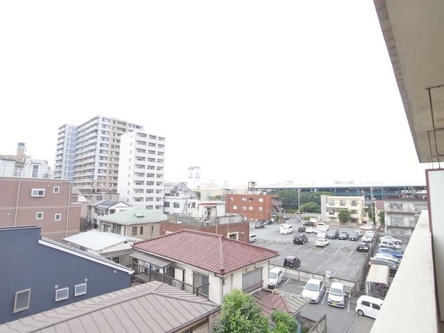 【昭島市昭和町のマンションの眺望】