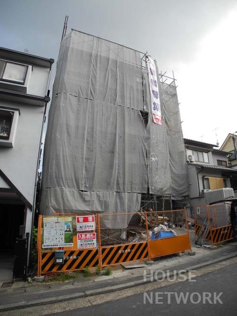 フラッティ御薗橋西の建物外観