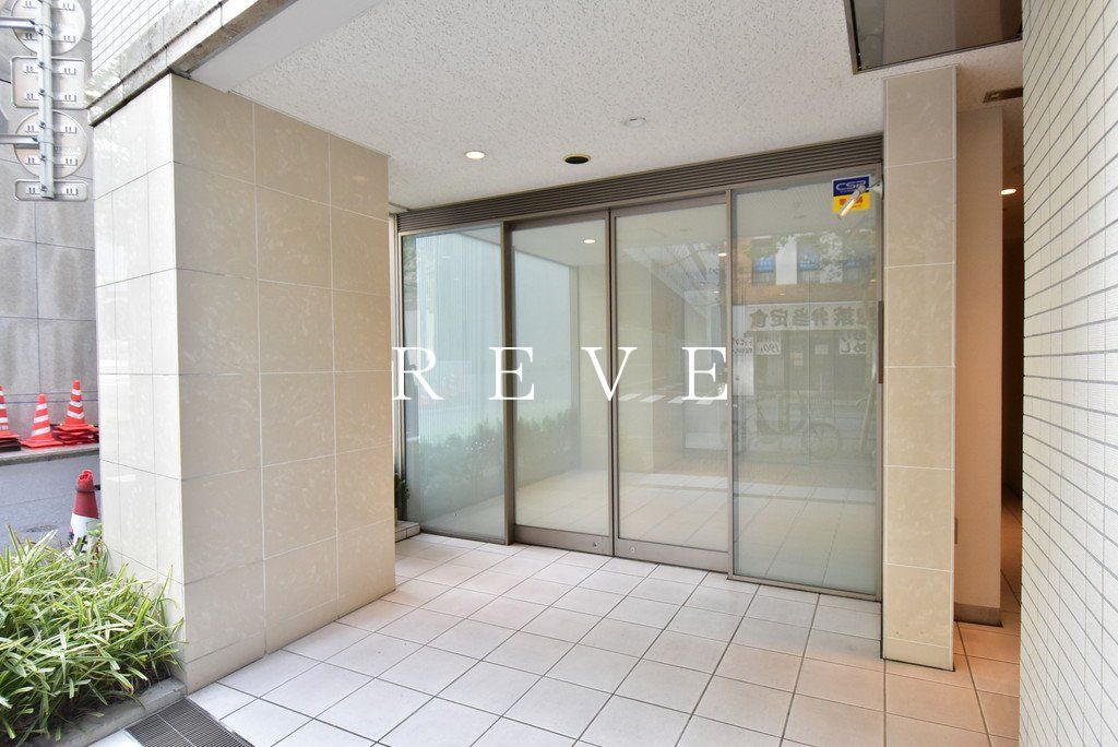 建物外観　エントランス