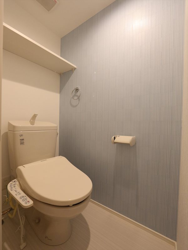 トイレ　温水洗浄暖房便座付トイレ　同仕様写真