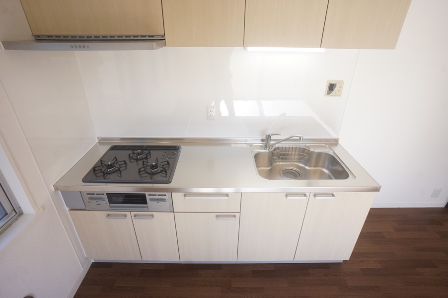 ドラックストア　湘南薬品湘南カマクラ薬局（ドラッグストア）まで589m