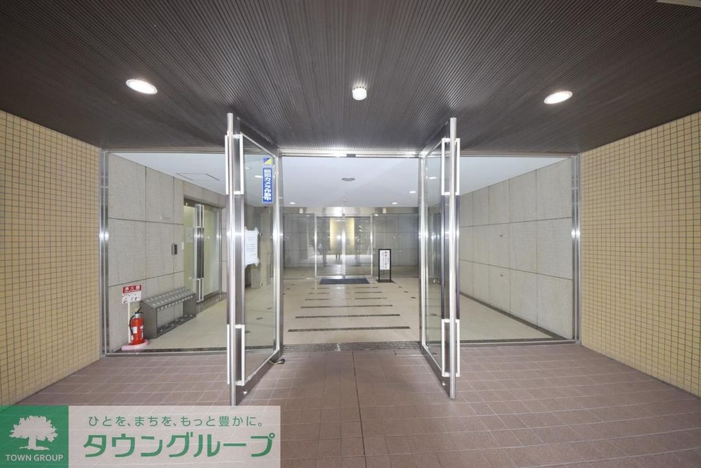 エントランス　エントランス