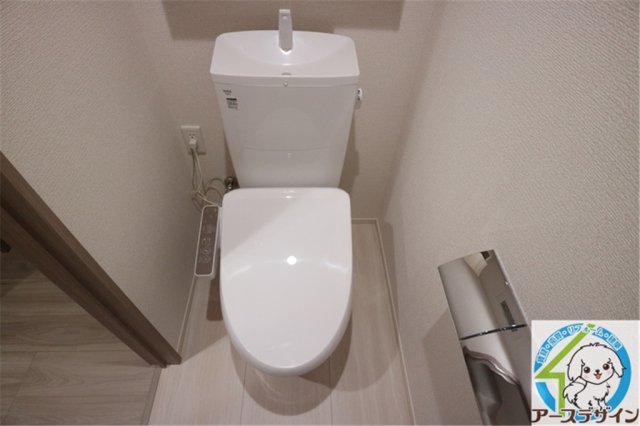 トイレ　パース写真