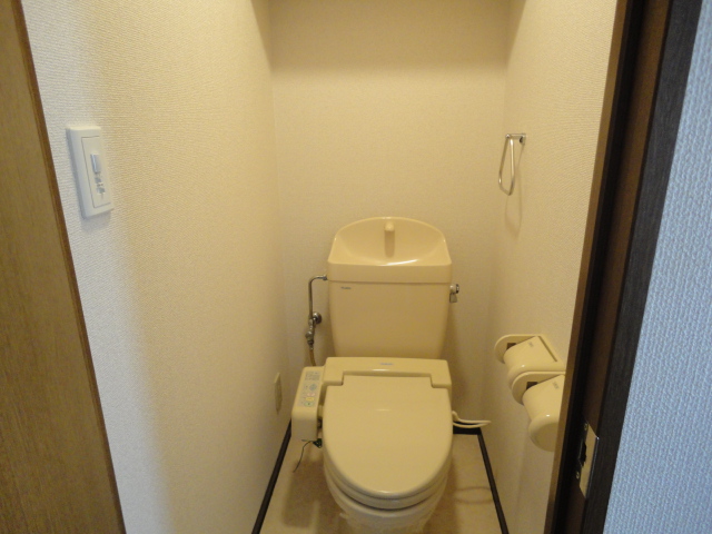 トイレ　シャワー付トイレ