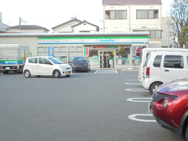 コンビニ　ファミリーマート市川相之川二丁目店（コンビニ）まで447m
