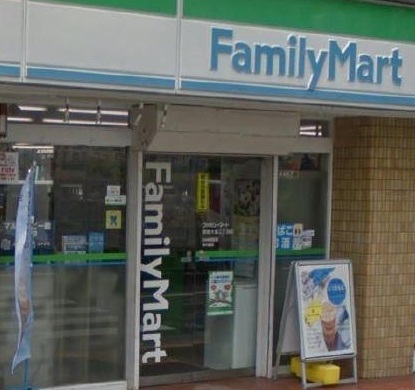 コンビニ　ファミリーマート（コンビニ）まで60m