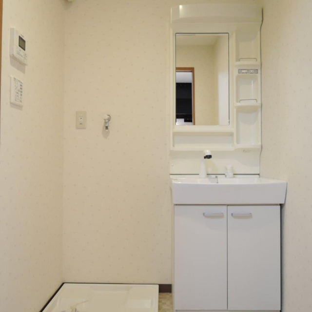 洗面設備　同仕様