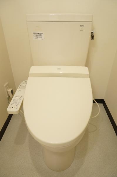 トイレ　※別室参考写真