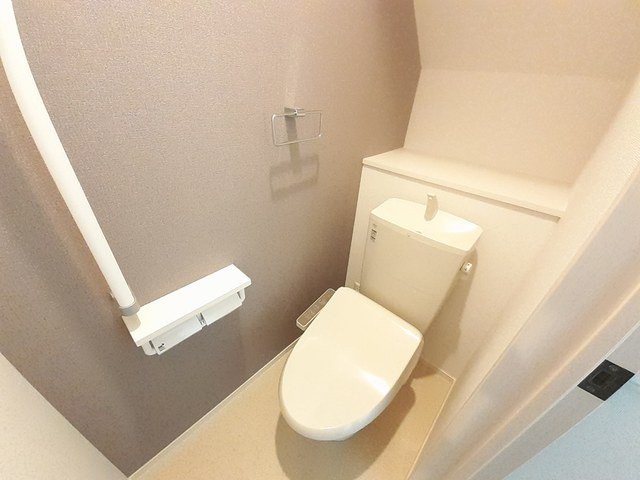 トイレ　シンプルで使いやすいトイレです