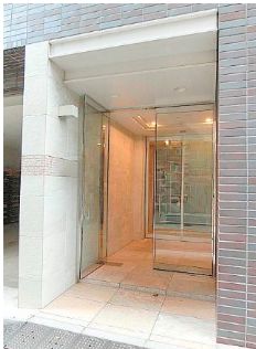 エントランス　ゆとりのあるエントランスです