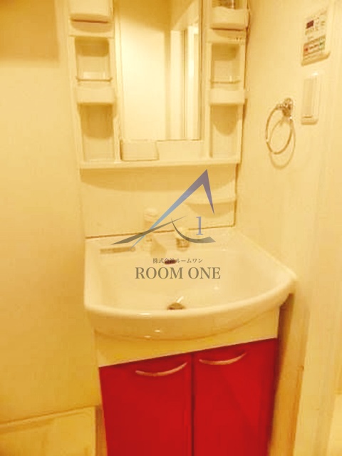 洗面設備　洗面台です。