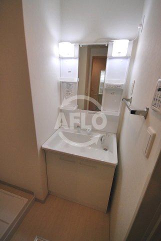 洗面設備　エスヴェール北梅田　洗面脱衣所
