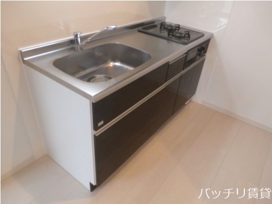 キッチン　画像は同型イメージの為、現況を優先いたします。