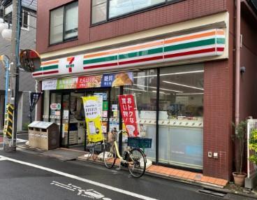コンビニ　セブンイレブン 杉並阿佐谷北1丁目店（コンビニ）まで394m